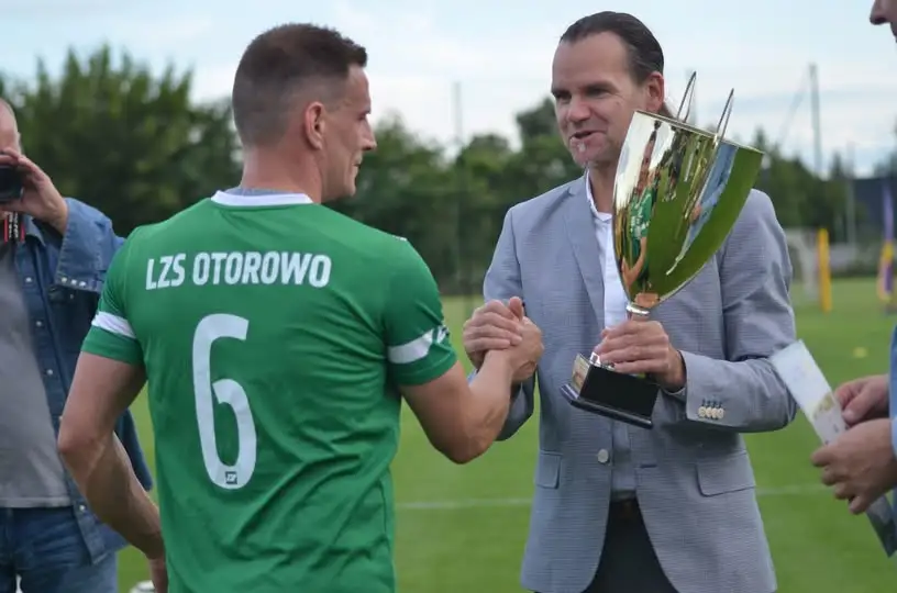 LZS Otorowo triumfuje w III Turnieju Piłki Nożnej o Puchar Burmistrza Szamotuł