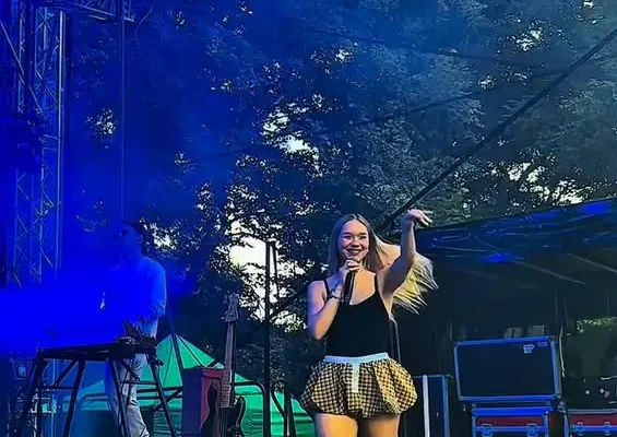 Bryska rozgrzewa Park Zamkowy, wieczorem finał z Kasią Kowalską