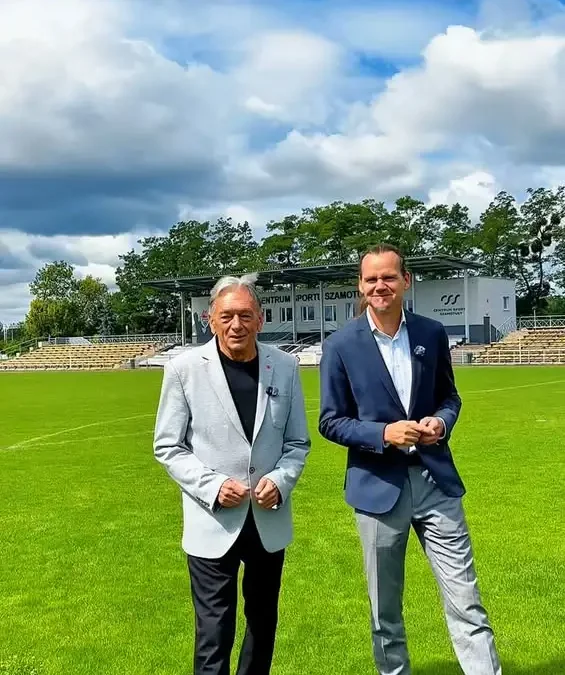 Piłkarskie emocje w Szamotułach – zapraszamy na stadion miejski w sobotę
