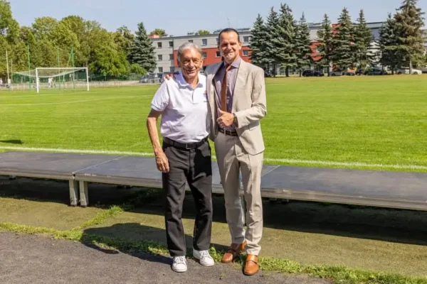50-lecie baraży Sparty Szamotuły: hołd dla legendarnych piłkarzy z 1976 roku