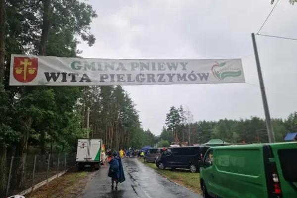 Gmina Pniewy serdecznie przyjęła pielgrzymów 315. Warszawskiej Pielgrzymki Pieszej