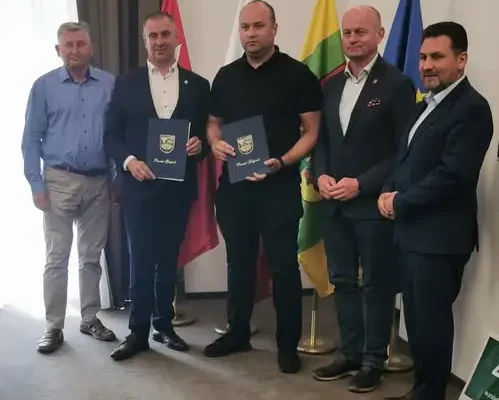 Umowa na budowę chodnika w Michrówku podpisana – ważna inwestycja dla Gminy Pniewy