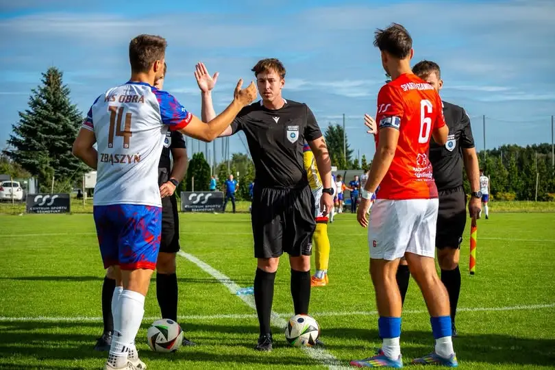 Szamotuły: Sparta pokonuje Obrę 5:3 po dramatycznym meczu