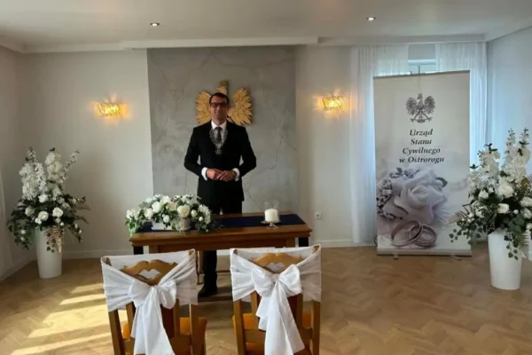 Burmistrz Ostroroga udzielił piątego ślubu w swojej kadencji