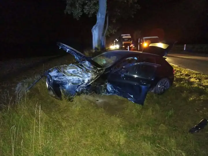 Wypadek na drodze wojewódzkiej nr 116 w Bininie — akcja służb ratunkowych