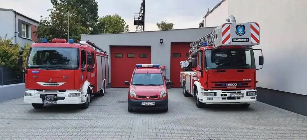 Szamotuły inwestują w strażnice OSP – podpisano umowy na projekty