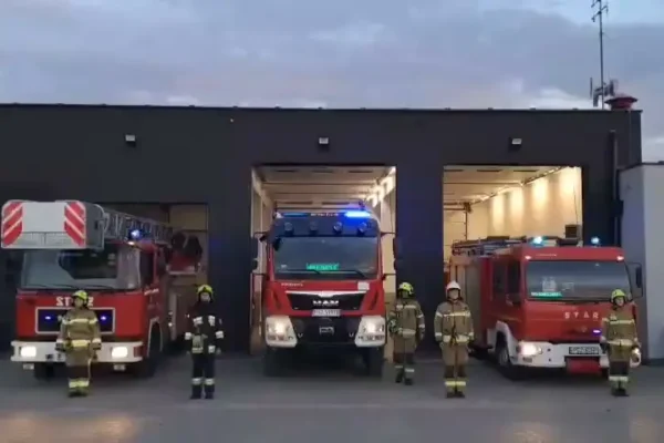 Strażacy z Ostroroga i Wielonka uczcili pamięć druhów z Niska